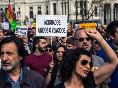Una protesta el 15 de mayo de 2016 en Madrid, por el quinto aniversario del movimiento 15M.