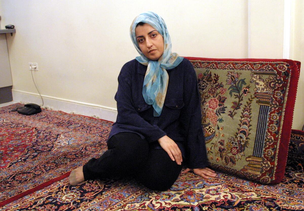 Premio Nobel de la Paz 2023 para la activista iraní Narges Mohammadi | Internacional