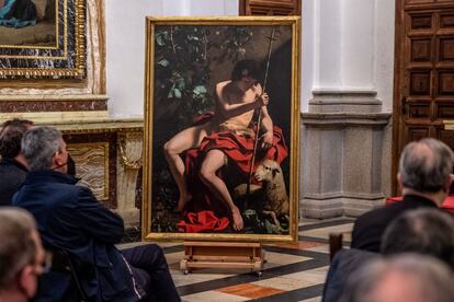 La Catedral de Toledo ha presentado la restauración que ha llevado a cabo durante año y medio de la pintura que consolida la autoría del pintor italiano de este cuadro, antes atribuida a Juan Bautista Maíno o Bartolomeo Cavarozzi.