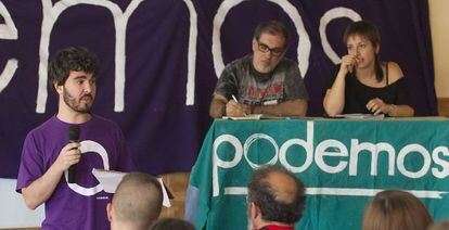 Un momento de la asamblea de Podemos celebrada en M&aacute;laga. 