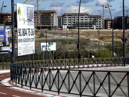 Vista de Nuevo Tres Cantos, un barrio con unas 4.000 viviendas, entre libres y protegidas, acabadas o en construcción.