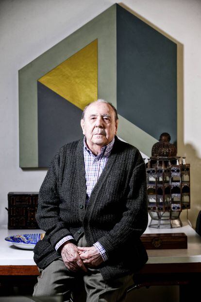 Gustavo Torner (91 años) retratado en su casa.