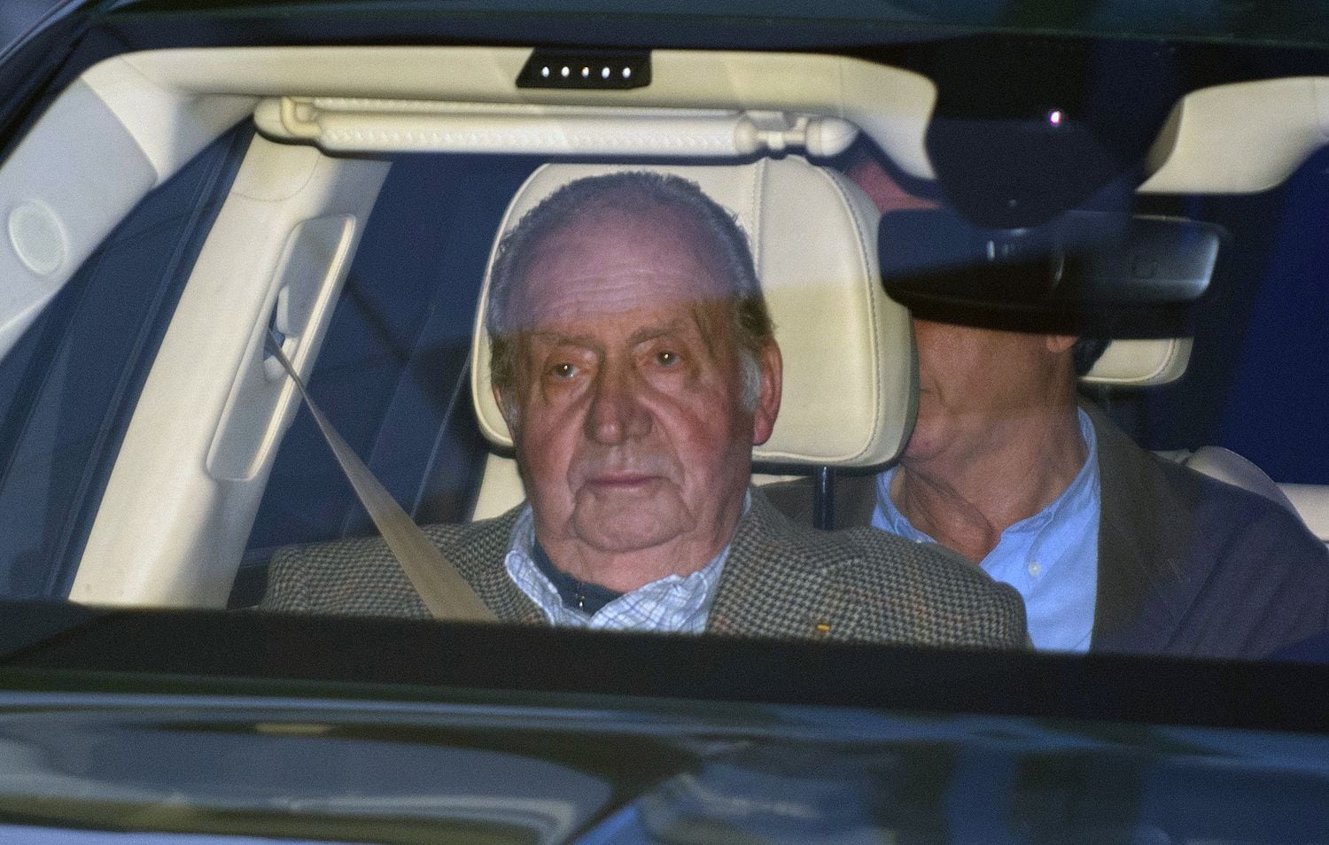 Juan Carlos I, en enero pasado, durante una visita que realizó a su sobrina Simoneta Gómez Acebo, en un ingreso hospitalario.