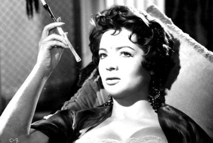 Sara Montiel en una escena de 'El último cuplé'