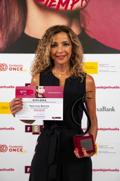 La directora general de Openbank, Patricia Benito, ha recibido el premio Liderazgo Mujer Directiva, en el marco de los Premios FEDEPE, que concede la Federación Española de Mujeres Directivas, Ejecutivas, Profesionales y Empresarias.