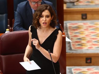 La presidenta de la Comunidad de Madrid, Isabel Díaz Ayuso, interviene en el pleno de la Asamblea de Madrid este jueves.