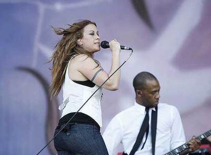 Alanis Morissette, durante su actuación ayer en el festival de Rock in Rio.