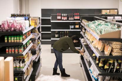 El nuevo supermercado cooperativo Food Coop Bcn, en Barcelona.