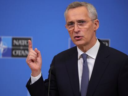 El secretario general de la OTAN, Jens Stoltenberg, durante una conferencia de prensa este lunes en Bruselas.