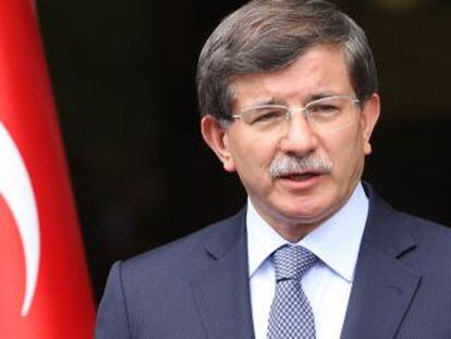 Ahmet Dovutoglu, ministro de Exteriores turco.