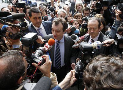 Manuel Cobo, a su llegada a la sede del PP en la calle Génova para comparecer ante el Comité de Derechos y Garantías