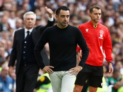 Xavi Hernández durante el clásico en el Santiago Bernabéu este domingo.