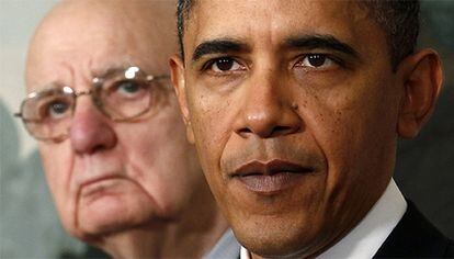 El presidente de EE UU, Barack Obama, acompañado de su asesor económico, Paul Volcker.