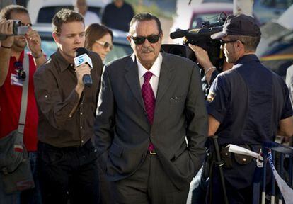 Julián Muñoz, a su llegada hoy a la Ciudad de la Justicia de Málaga.