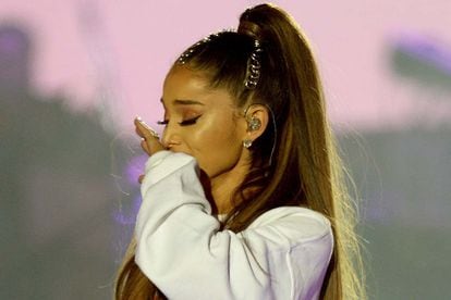 Ariana Grande durante el concierto benéfico en memoria de las víctimas del atentado de Manchester.