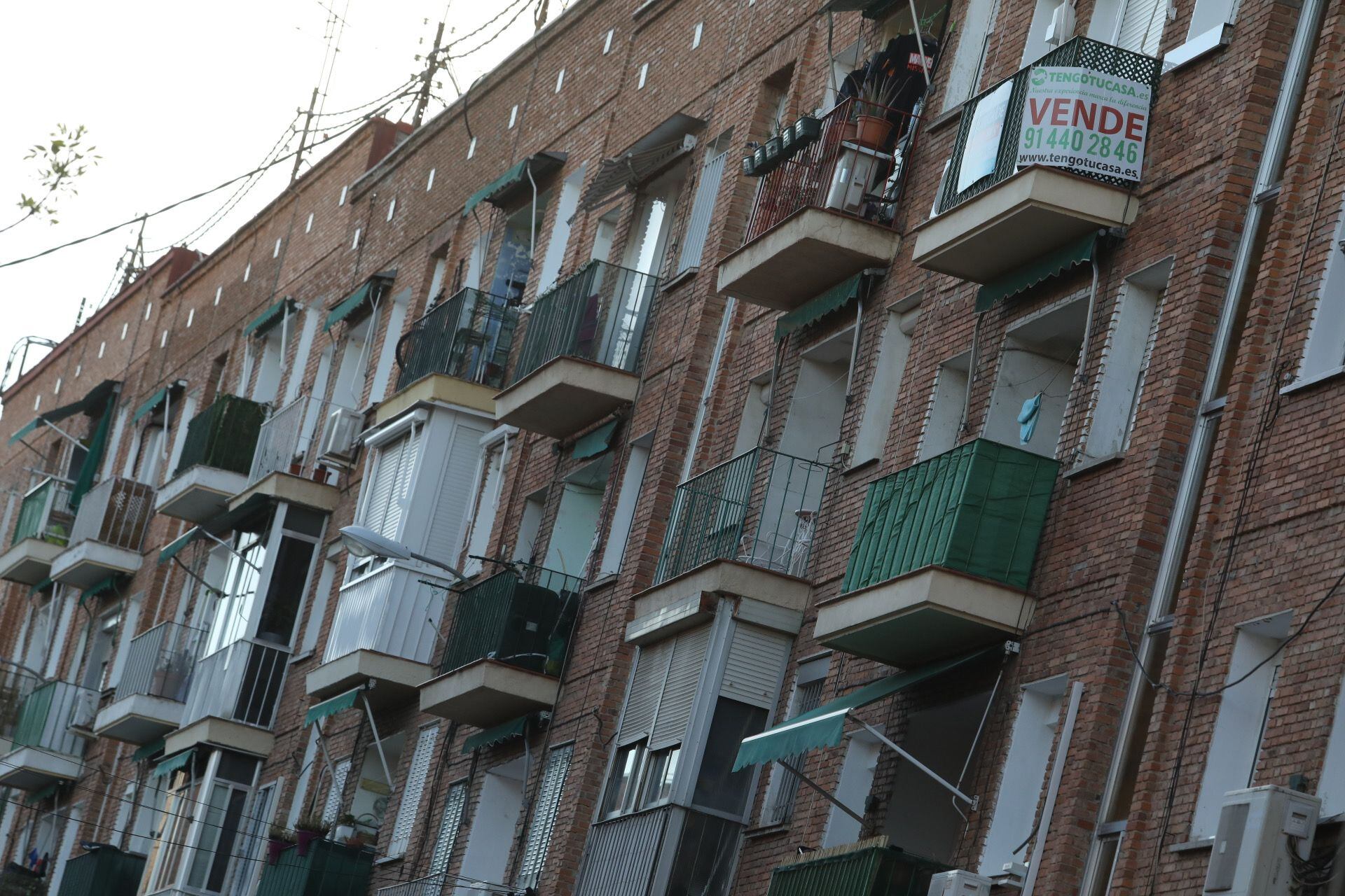 Fachadas de bloques de pisos en el barrio de Simancas, en el este de Madrid.