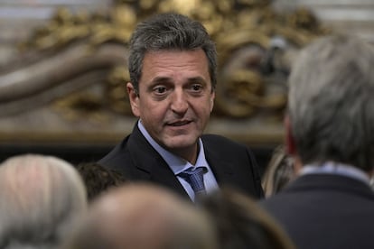 Primeros sondeos en Argentina a favor de Partido de Mauricio Macri,  segundo va Sergio Massa,  candidato peronista