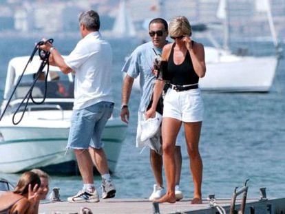 Lady Di y Dodi Al Fayed en Saint Tropez, el 22 de agosto de 1997.