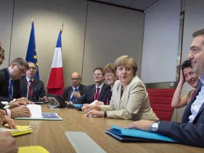 Merkel, Hollande y Tsipras, reunidos en Bruselas el pasado viernes, en una imagen facilitada por el Gobierno alemán.
