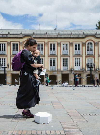 El ritual conectó a los participantes con el dolor de la madres y los padres por la muerte de los niños indígenas.