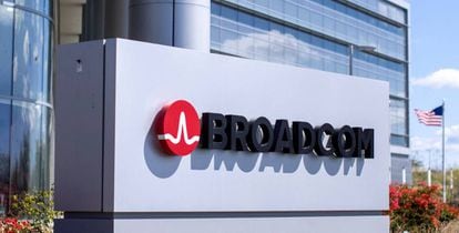 Logo de Broadcom en una de sus oficinas en California.