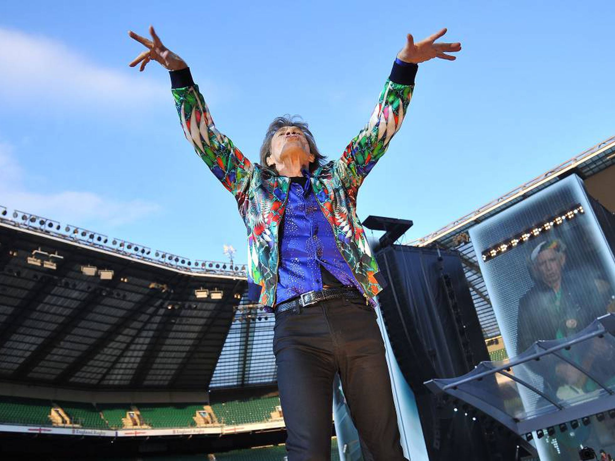 Rolling Stones Hombre Mick en el escenario Camiseta Azul marino Pequeño