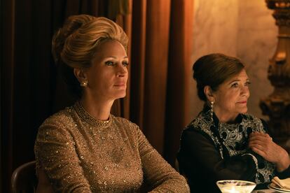 Julia Roberts, como Martha Mitchell en 'Gaslit'.