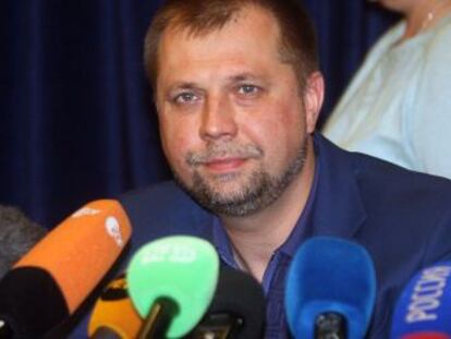 Aleksandr Borodai, el nuevo primer ministro de la autoproclamada rep&uacute;blica de Donetsk, durante una conferencia de prensa el pasado s&aacute;bado. 