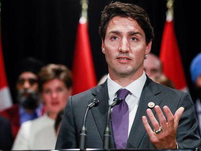 El primer ministro de Canadá, Justin Trudeau, en rueda de prensa en Calgary, en Alberta (Canadá).
