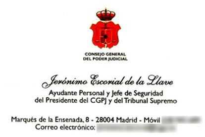 Tarjeta de presentación del jefe de seguridad de Dívar.