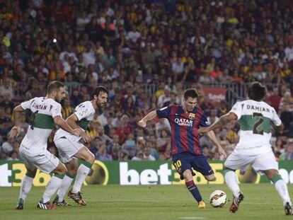 Messi marca ante el Elche.