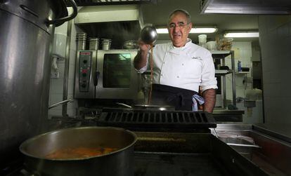 El chef Abraham Garcia, en el restaurante Viridiana, en Madrid.