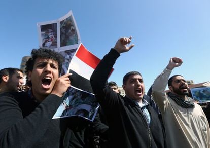 Protesta de estudiantes contra los bombardeos saud&iacute;es en Yemen en la sede de Naciones Unidas en Beirut el mi&eacute;rcoles pasado. 