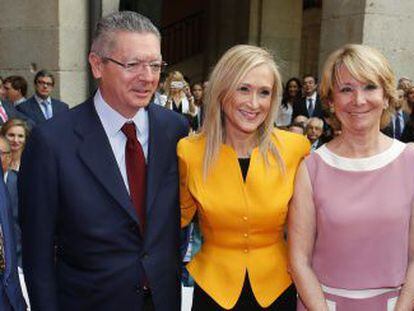 Los expresidentes autonómicos Leguina, Gallardón y González, los tres forman parte del Consejo, y Aguirre en la toma de posesión de Cristina Cifuentes.
