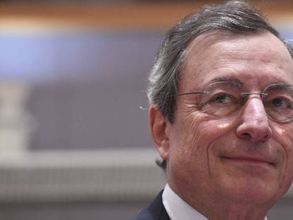 Mario Draghi, presidente del BCE, el lunes en Bruselas en una reuni&oacute;n del Eurogrupo.