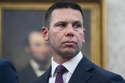 El saliente secretario de Seguridad Kevin McAleenan en el Despacho Oval.