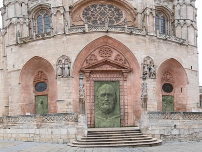 Las puertas de la catedral de Burgos, según el proyecto de Antonio López.