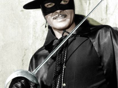 Guy Williams fent de Zorro en la sèrie de Disney.