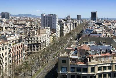 La avenida Diagonal, en una imagen tomada desde Francesc Macià.