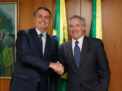 El presidente de Brasil, Jair Bolsonaro, se reúne este miércoles con el canciller argentino, Felipe Solá.