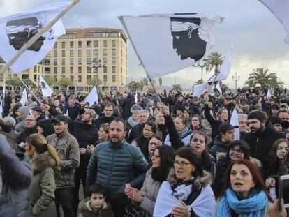 Independentistas corsos en las calles de Ajaccio, en Francia, este s&aacute;bado