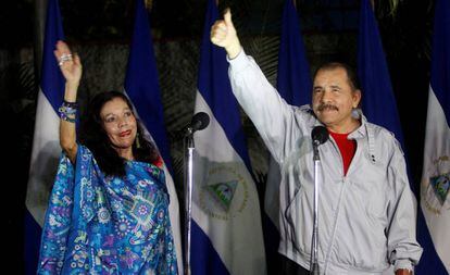 Rosario Murillo y Daniel Ortega, el domingo durante la jornada electoral.