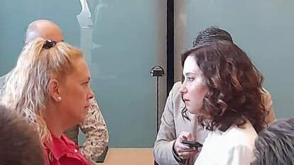 Julia Martínez e Isabel Díaz Ayuso, el jueves en la Asamblea de Madrid
