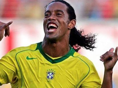 Ronaldinho, con la canarinha, en una imagen de archivo.