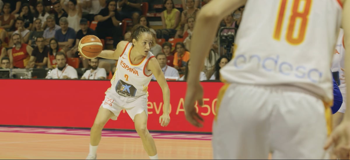 Laia Palau: “Un equipo de baloncesto es una escuela de sororidad”