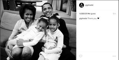 Gigi Hadid, simplemente, compartió esta foto de los Obama a su llegada a la Casa Blanca.