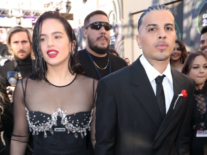 Rosalía y Rauw Alejandro, en la 23ª edición de los Grammy Latinos, el 17 de noviembre en Las Vegas.