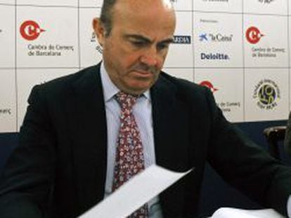 El ministro de Econom&iacute;a y Competitividad, Luis de Guindos, durante su participaci&oacute;n en el XVIII Encuentro de Econom&iacute;a de S&#039;Agar&oacute;.