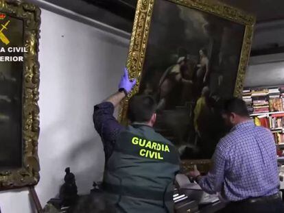 Uno de los registros de la Guardia Civil para recuperar las obras del legado Muñoz Ramonet.