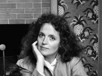 La escritora Joan Chase, en 1984. Cortesía de la editorial Firmamento.